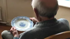 Příplatek k důchodu: tyto porcelánové talíře mohou stát desítky tisíc. Každý je může mít doma